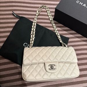 CHANEL Ivory Quilted Shoulder Bag
